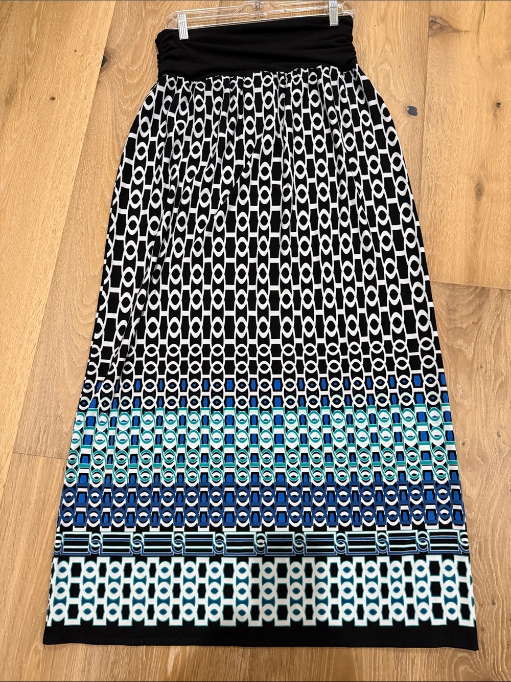 Apt. 9 Black & White Geometric Maxi Skirt with Blue Gradient Hem XL